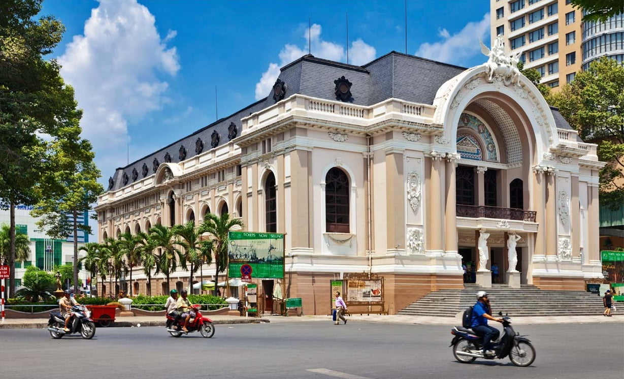 You can capture many great photos in front of the Opera House
