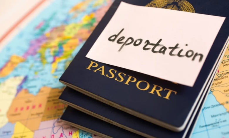 Foreign tourists expelled due to legal violations